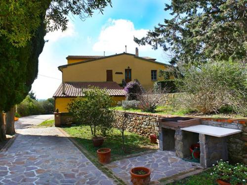 Taman di luar Agriturismo San Guglielmo