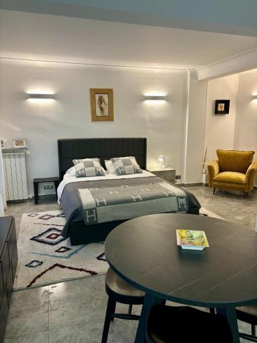 STUDIO near Monaco sea view balcony