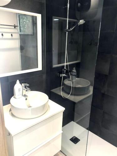 Studio Azul - ideal location, panoramic sea views