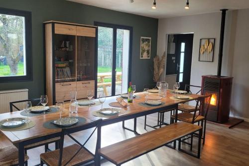 Photo de la galerie de l'établissement ARconciergerie Maison de grimpeurs aux portes de la forêt, à Buthiers