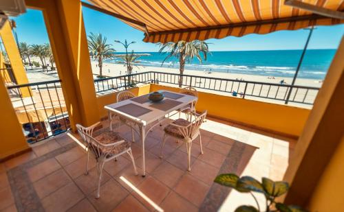Μπαλκόνι ή βεράντα στο Apartamento familiar Port-Saplaya