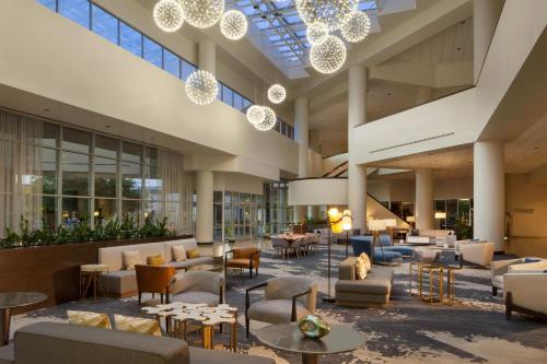 Sheraton Arlington Hotel Image