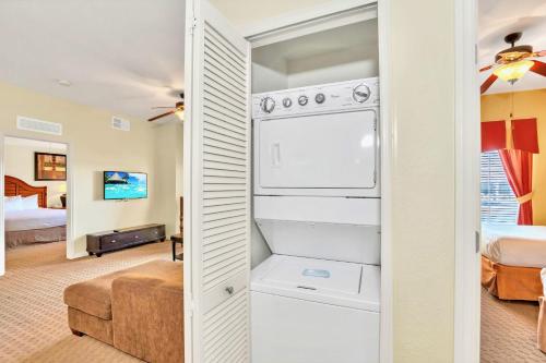 Cozy 2BR Condo Resort Spa with Pirate Pool photo 22