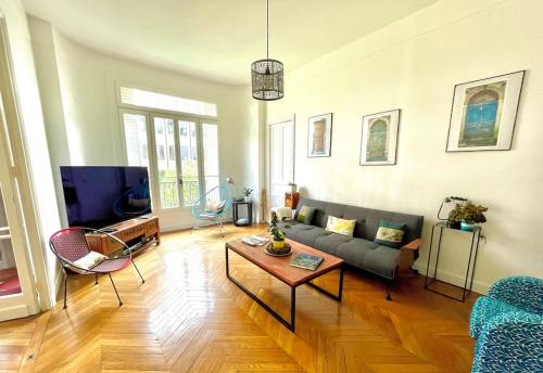 Appartement familial typiquement parisien