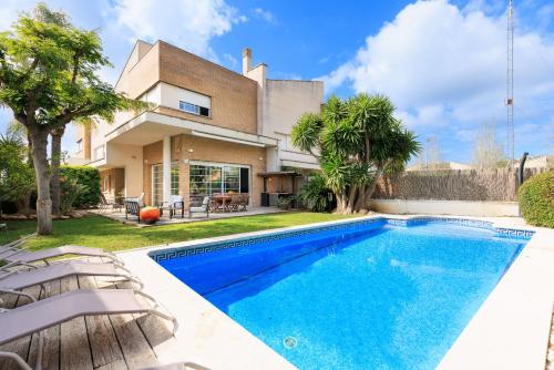 Martorell Planet Costa Dorada