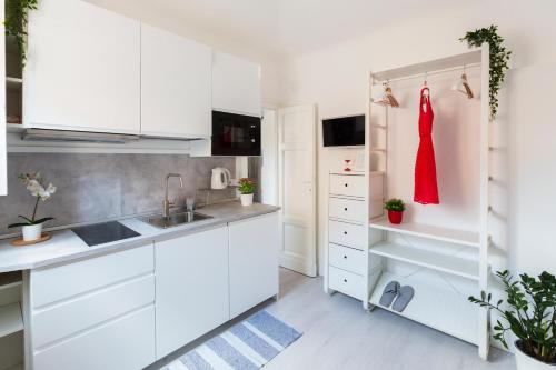 Commenda White Studio