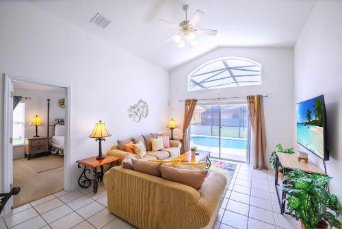 4BR Family Resort Home - Private pool & Games Room photo 15