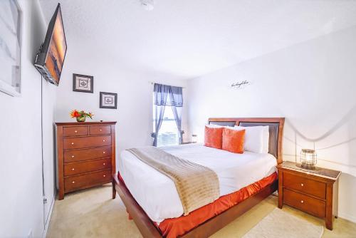 4BR Family Resort Home - Private pool & Games Room photo 23