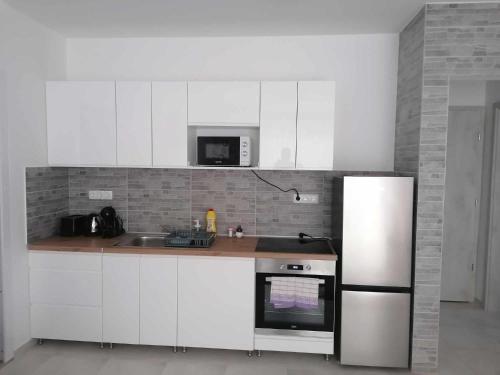 Cuisine ou kitchenette dans l'établissement Villa Leona
