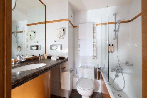 Un baño de Royal Saint Michel