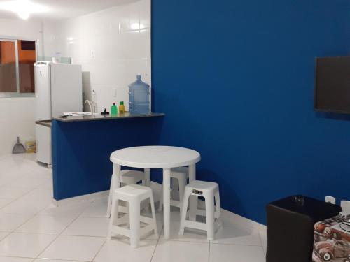 Dapur atau dapur kecil di Apartamento 101 com vista da piscina e mar