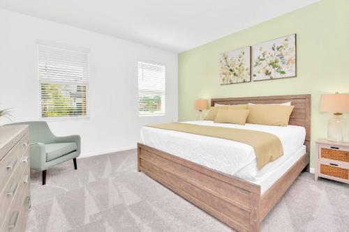 Upstay 9BR Disney Retreat w Pool, BBQ & Hot Tub photo 21