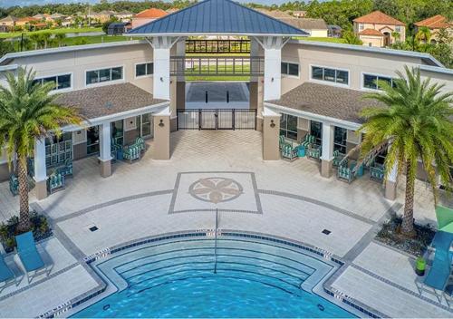 Upstay 9BR Disney Retreat w Pool, BBQ & Hot Tub photo 37