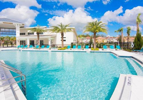 Upstay 9BR Disney Retreat w Pool, BBQ & Hot Tub photo 38