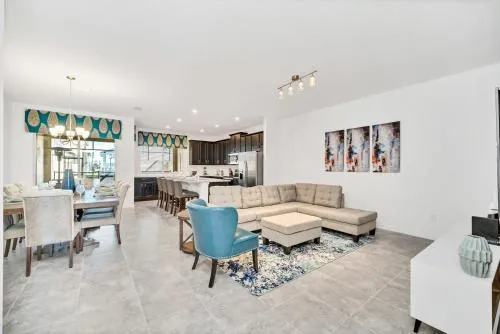 4BR Villa Home with Private Pool near Disney photo 1