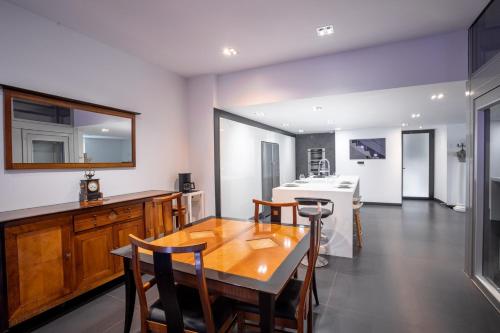 L'EMPEREUR somptueux duplex au style raffiné, Petit Juas, proche du centre
