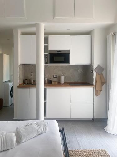 Xenia Apartments - Fashion Week Studio near Navigli