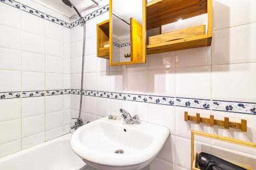 WHome Lisbon Gem Timeless Elegance and Modern Comfort