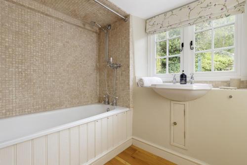 Et badeværelse på Grange Cottage