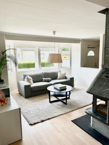 Φωτογραφία από το άλμπουμ του Luxury Home, For Families near Korsvägen σε Mölndal