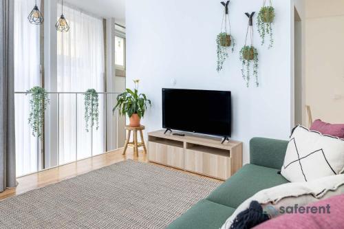 Stylish Triplex next to Ribeira