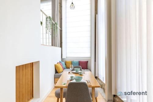 Stylish Triplex next to Ribeira