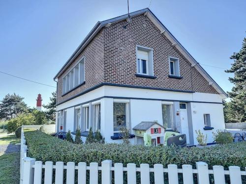 Maison familiale à 700m de la mer avec parking les haubans