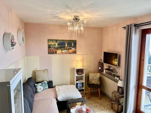 A television and/or entertainment centre at Heike