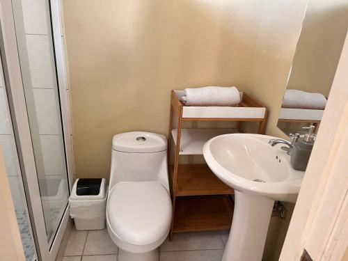 Ett badrum på Apartamentos Carmela # 3