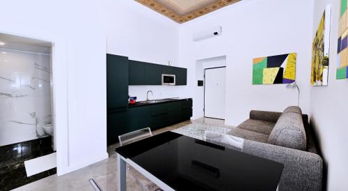 Una cocina o zona de cocina en Vatican Suites in Cola Di Rienzo