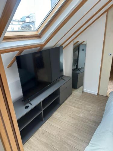 Apart 1 opera · Modern studio fully furnished