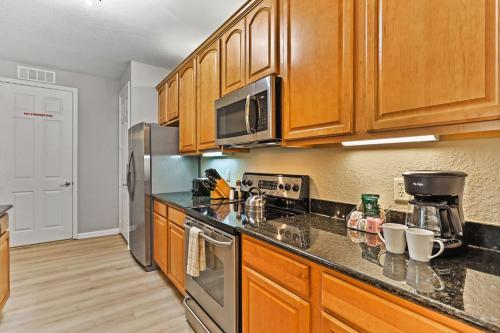 4804 Cayview Ave #105 photo 16