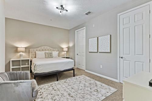 4804 Cayview Ave #105 photo 24