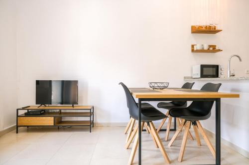 Galeriebild der Unterkunft Ca l'Eudald 3, Apartamento en Besalú con terraza in Besalú