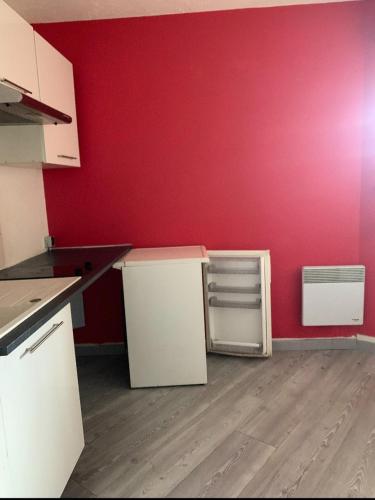 Photo de la galerie de l'établissement loue chambre dans un 45m2 très calme,proprio de 30ans dort sur le clic clac au salon, à Montpellier