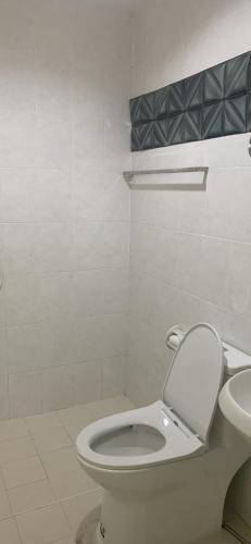 Ένα μπάνιο στο House Taveelada 5