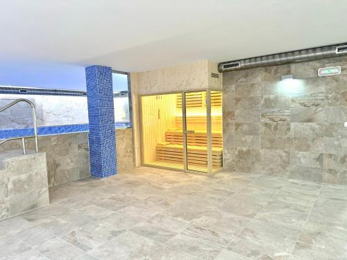 Ένα μπάνιο στο Lamar Spa Golf Playa