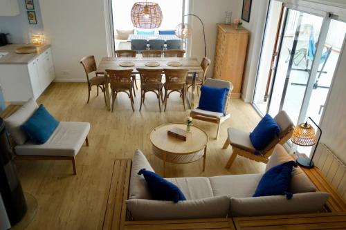 House near beach equipped for 8 people