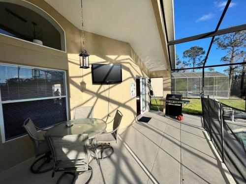 Disney Villa Magical Retreat Private Pool, LakeView & Game Room photo 10