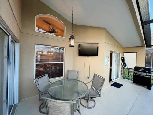Disney Villa Magical Retreat Private Pool, LakeView & Game Room photo 5