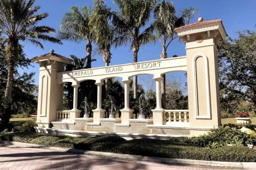 Disney Villa Magical Retreat Private Pool, LakeView & Game Room photo 27