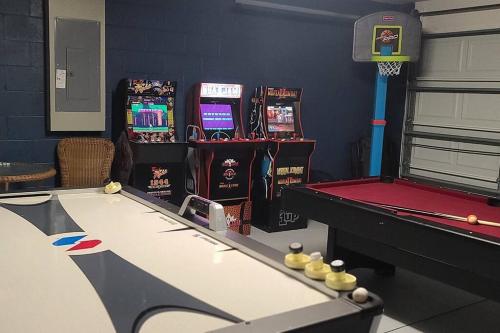 Disney Villa Magical Retreat Private Pool, LakeView & Game Room photo 29