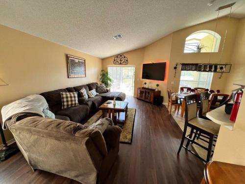 Disney Villa Magical Retreat Private Pool, LakeView & Game Room photo 43