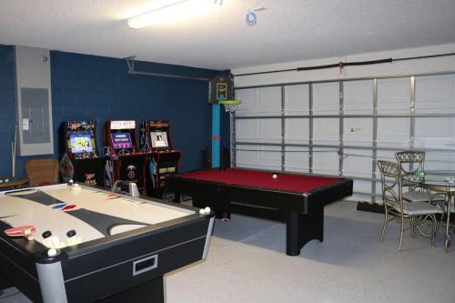 Disney Villa Magical Retreat Private Pool, LakeView & Game Room photo 47