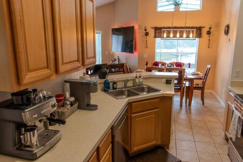Disney Villa Magical Retreat Private Pool, LakeView & Game Room photo 63