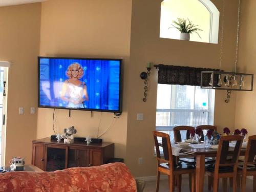 Disney Villa Magical Retreat Private Pool, LakeView & Game Room photo 74