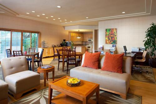 Sheraton La Jolla Image