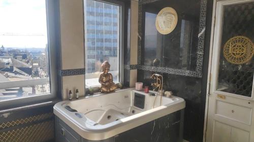 Gallery image of Appartement La Suite Royale Centre Luxembourg 2 chambres in Luxembourg