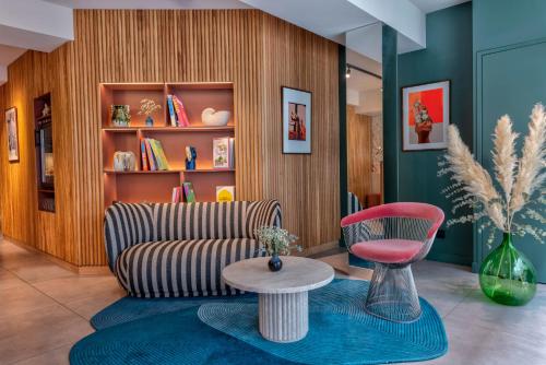 Republik Hotel photo 27