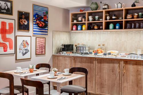 Republik Hotel photo 39
